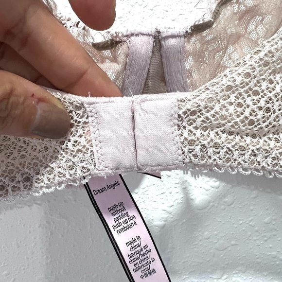 Victoria's Secret underwire balconette Delicate Lace Bra in Soft Pink 32D - Picture 2 of 10
